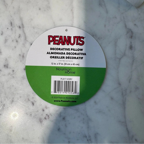 Peanuts Snoopy Sherpa Christmas Pillow - NEW 2024 - Picture 4 of 4